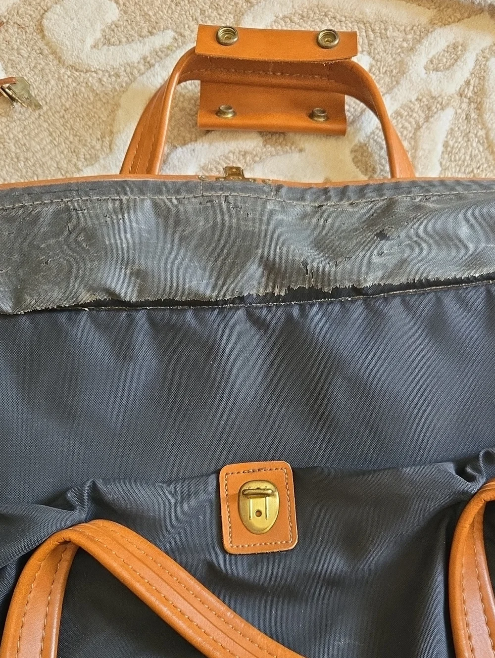 Hartmann Luggage Black Nylon Weekender Bag.